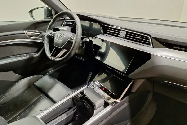 Audi e-tron din 2022 cu 36.860 km - oferta AUD224635 - foto 12