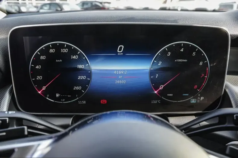 Mercedes-Benz GLC 200 (Clasa GLC) din 2023 cu 26.500 km - oferta MER224637 - foto 14