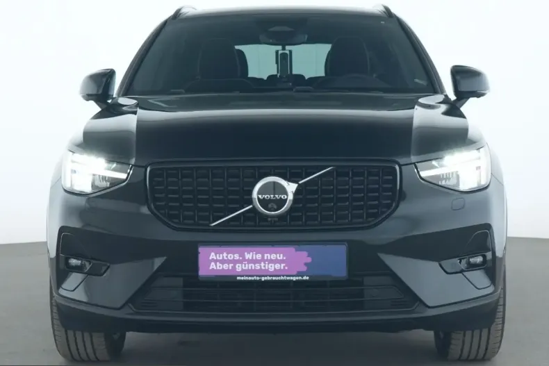 Volvo XC40 din 2023 cu 37.293 km - oferta VOL224643 - foto 4