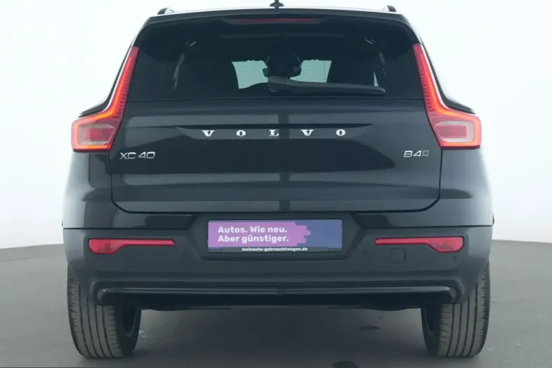 Volvo XC40 din 2023 cu 37.293 km - oferta VOL224643 - foto 8