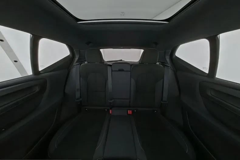 Volvo XC40 din 2023 cu 37.293 km - oferta VOL224643 - foto 18