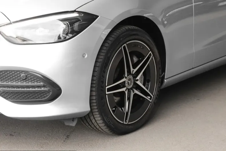 Mercedes-Benz C 300 (Clasa C) din 2022 cu 50.689 km - oferta MER224650 - foto 13