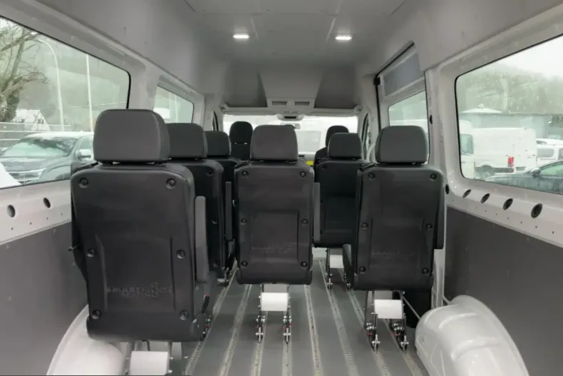 Volkswagen Crafter din 2022 cu 68.450 km - oferta VOL224651 - foto 5