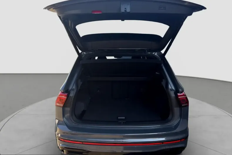Volkswagen Tiguan din 2023 cu 71.774 km - oferta VOL224654 - foto 10