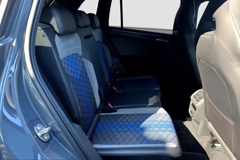 Volkswagen Tiguan din 2023 cu 71.774 km - oferta VOL224654 - foto 18