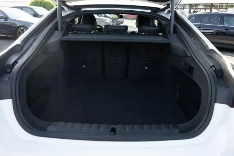 BMW i4 (Seria 4) din 2023 cu 65.131 km - oferta BMW224657 - foto 11