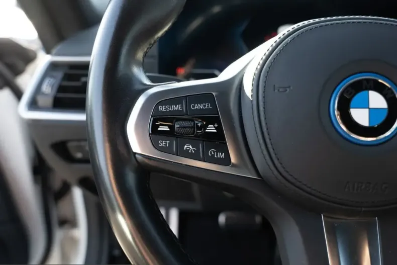 BMW i4 (Seria 4) din 2023 cu 65.131 km - oferta BMW224657 - foto 22