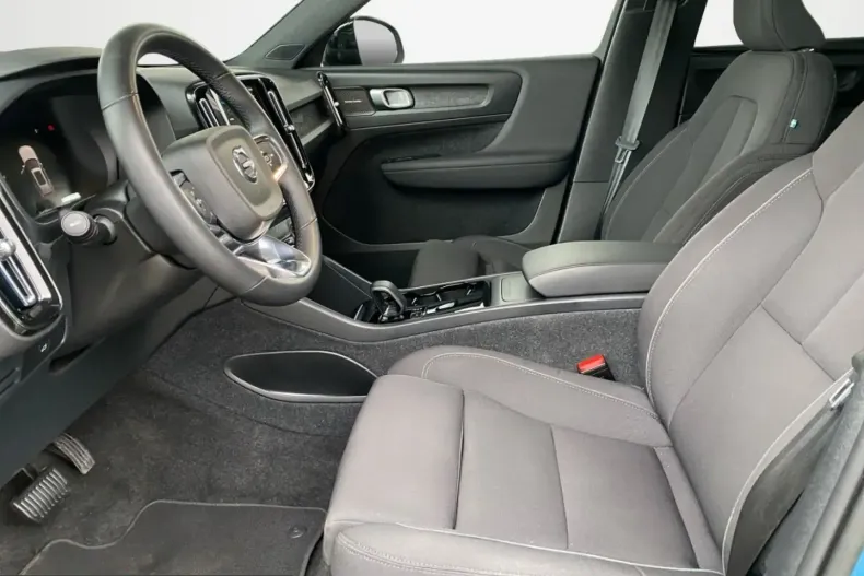 Volvo XC40 din 2022 cu 45.500 km - oferta VOL224659 - foto 8