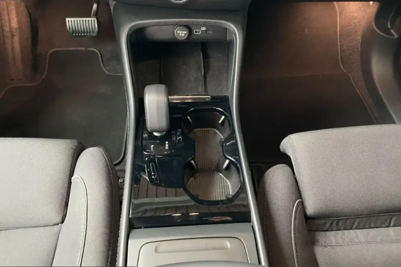 Volvo XC40 din 2022 cu 45.500 km - oferta VOL224659 - foto 10