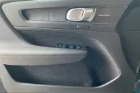 Volvo XC40 din 2022 cu 45.500 km - oferta VOL224659 - foto 18