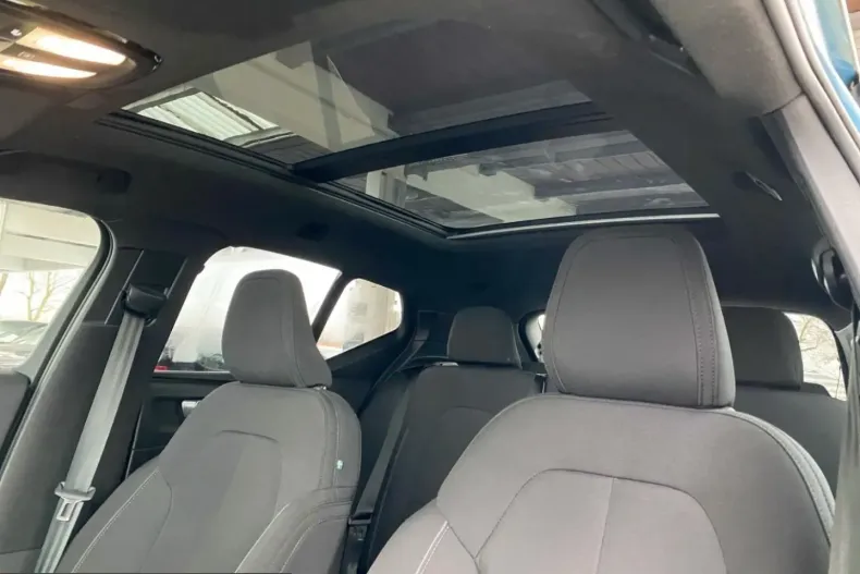 Volvo XC40 din 2022 cu 45.500 km - oferta VOL224659 - foto 23