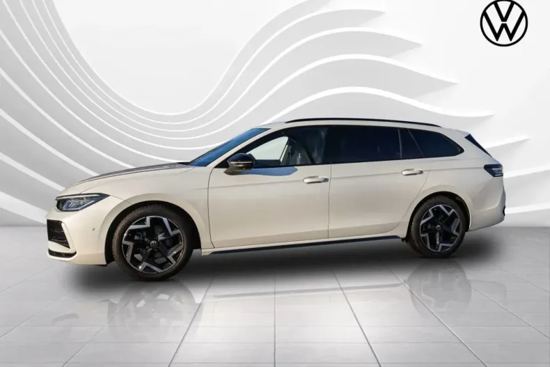 Volkswagen Passat Variant din 2024 cu 45.000 km - oferta VOL224661 - foto 3