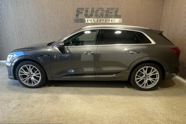Audi e-tron din 2022 cu 66.490 km - oferta AUD224662 - foto 4