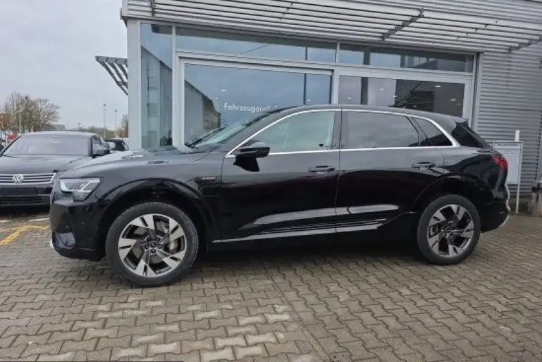 Audi e-tron din 2022 cu 71.593 km - oferta AUD224664 - foto 2