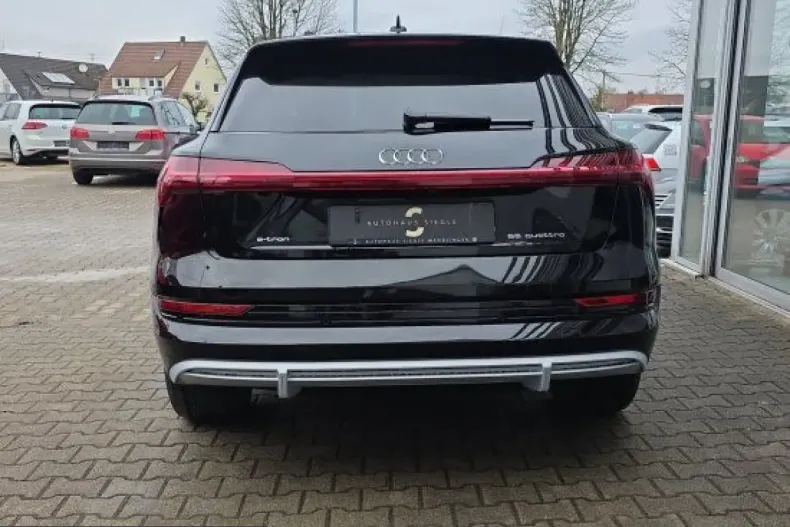 Audi e-tron din 2022 cu 71.593 km - oferta AUD224664 - foto 4