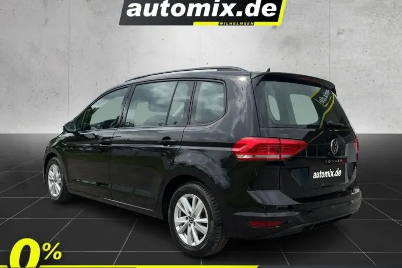 Volkswagen Touran din 2024 cu 56.392 km - oferta VOL224665 - foto 3