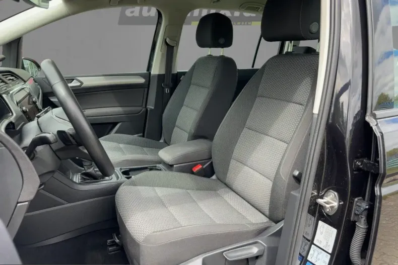 Volkswagen Touran din 2024 cu 56.392 km - oferta VOL224665 - foto 7