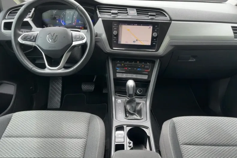 Volkswagen Touran din 2024 cu 56.392 km - oferta VOL224665 - foto 9