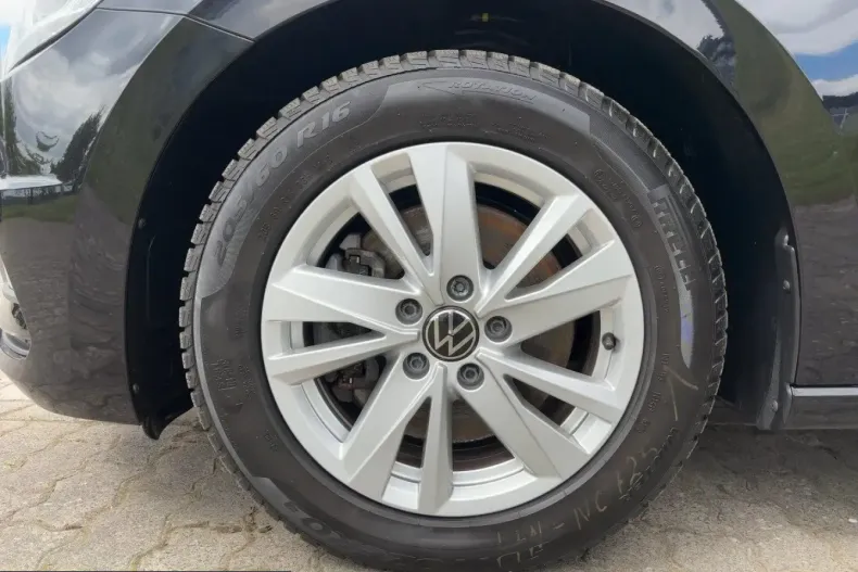 Volkswagen Touran din 2024 cu 56.392 km - oferta VOL224665 - foto 16