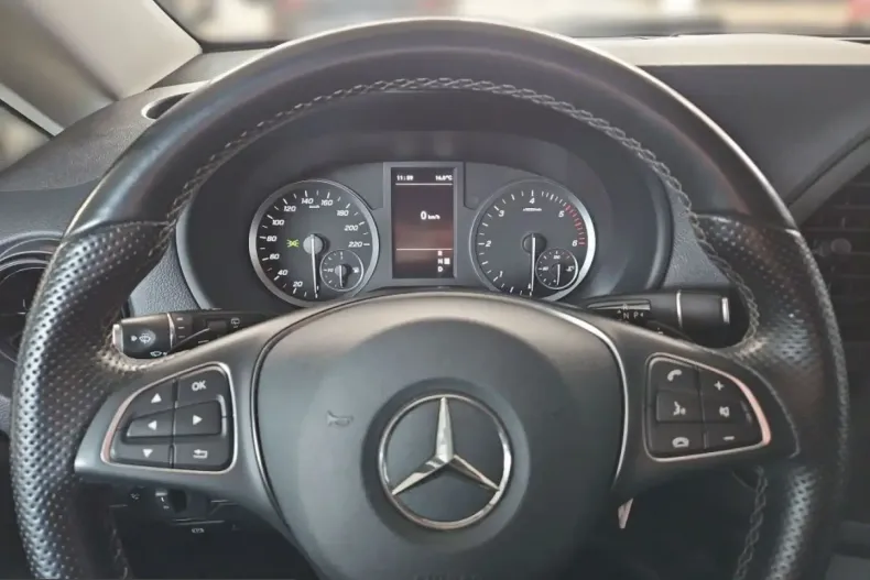 Mercedes-Benz Vito din 2022 cu 79.900 km - oferta MER224666 - foto 8
