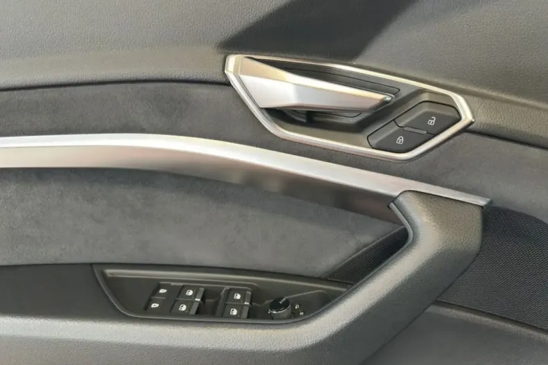 Audi e-tron din 2022 cu 53.803 km - oferta AUD224673 - foto 17