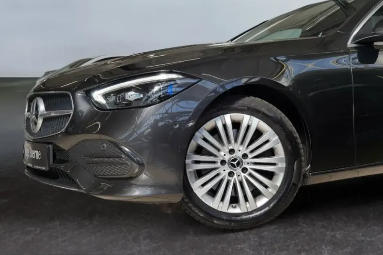 Mercedes-Benz C 300 (Clasa C) din 2023 cu 52.165 km - oferta MER224676 - foto 4
