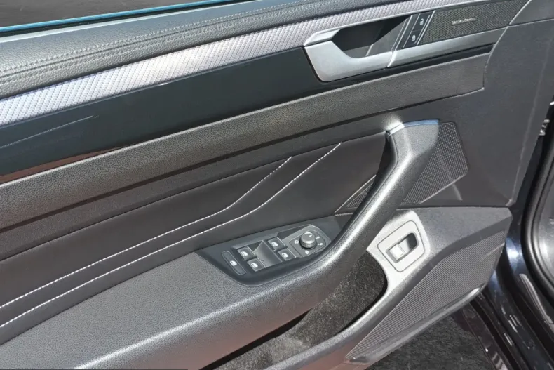 Volkswagen Arteon din 2023 cu 71.754 km - oferta VOL224678 - foto 6