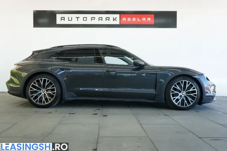 Porsche Taycan din 2022 cu 48.800 km - oferta POR224679 - foto 1