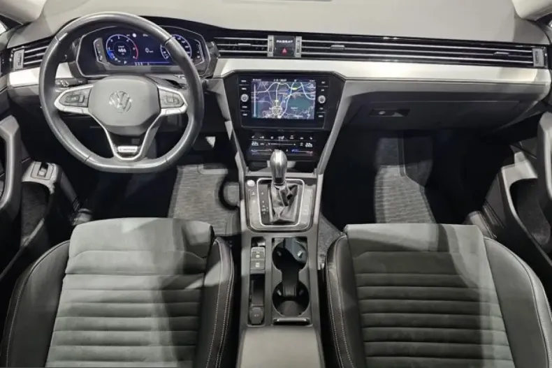 Volkswagen Passat din 2024 cu 41.770 km - oferta VOL224693 - foto 17