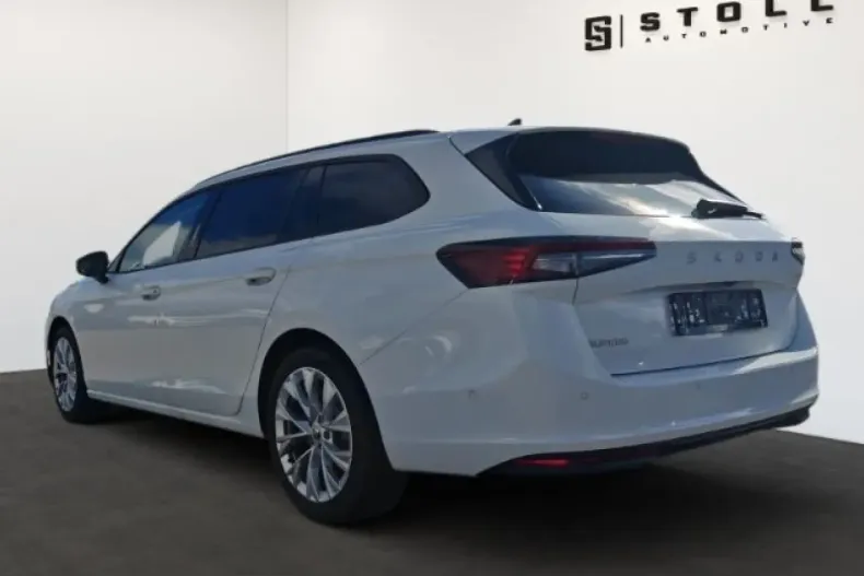 Skoda Superb din 2024 cu 5.950 km - oferta SKO224699 - foto 4