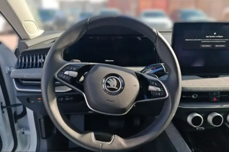 Skoda Superb din 2024 cu 5.950 km - oferta SKO224699 - foto 8