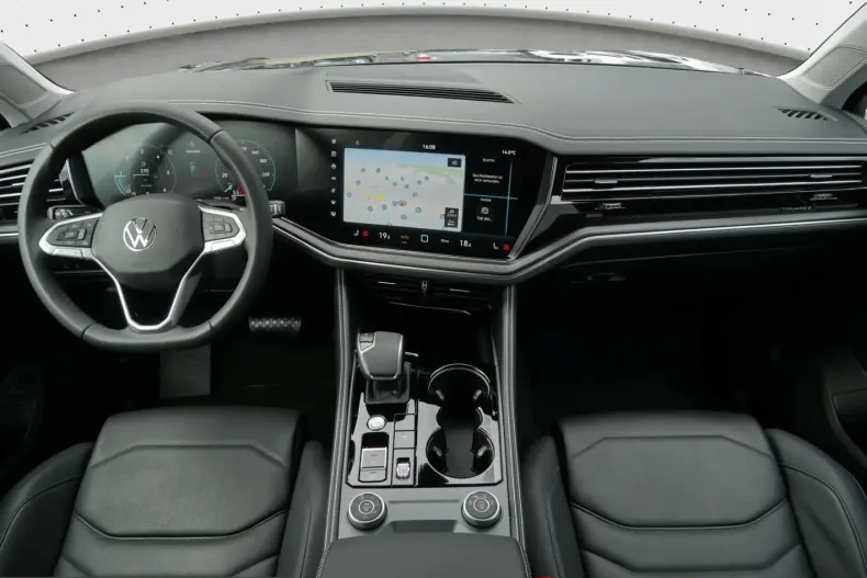 Volkswagen Touareg din 2025 cu 9.990 km - oferta VOL224701 - foto 5