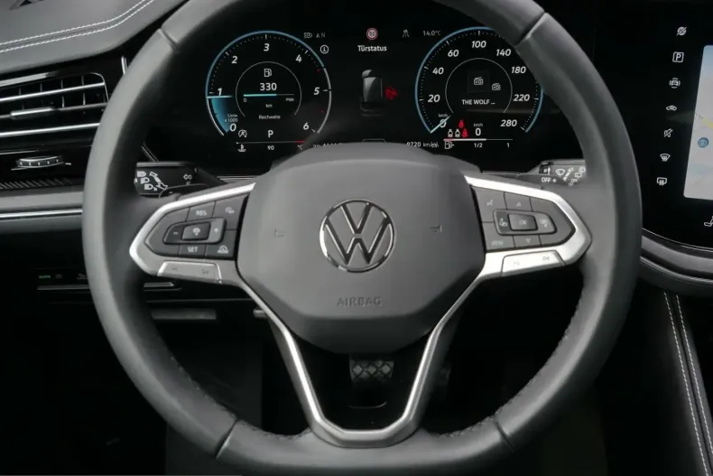 Volkswagen Touareg din 2025 cu 9.990 km - oferta VOL224701 - foto 9