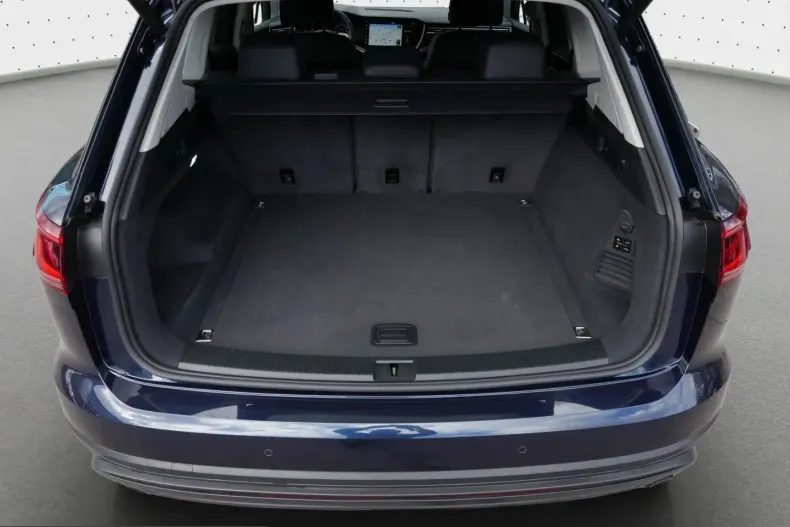 Volkswagen Touareg din 2025 cu 9.990 km - oferta VOL224701 - foto 11