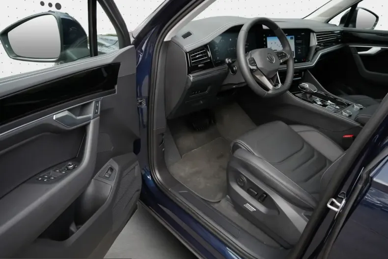 Volkswagen Touareg din 2025 cu 9.990 km - oferta VOL224701 - foto 14
