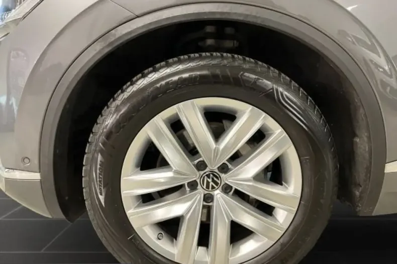 Volkswagen Touareg din 2022 cu 67.370 km - oferta VOL224704 - foto 9
