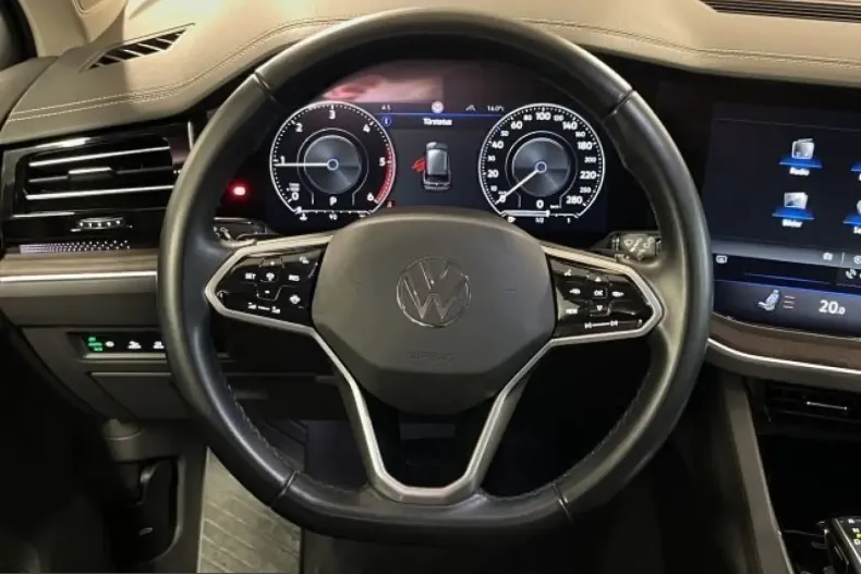Volkswagen Touareg din 2022 cu 67.370 km - oferta VOL224704 - foto 10