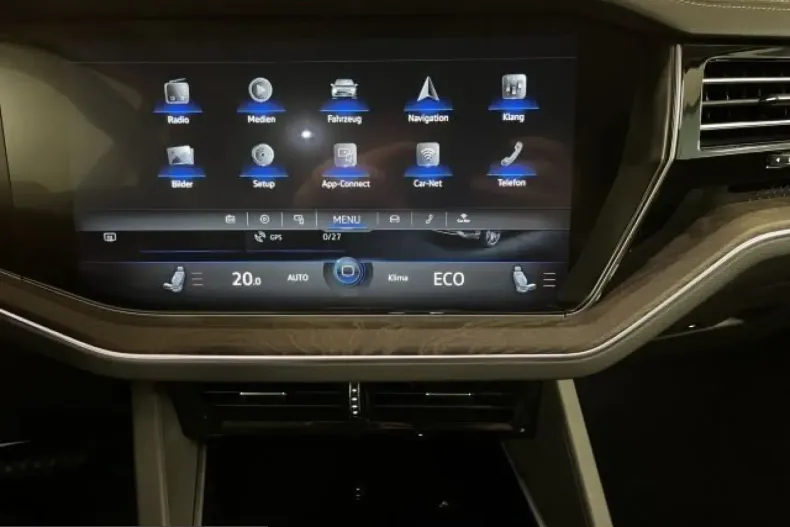 Volkswagen Touareg din 2022 cu 67.370 km - oferta VOL224704 - foto 12