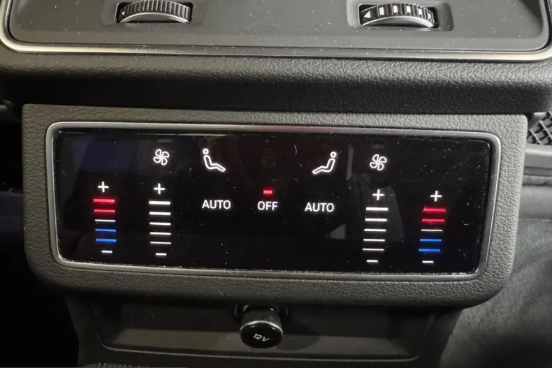 Audi A6 din 2022 cu 72.493 km - oferta AUD224706 - foto 38