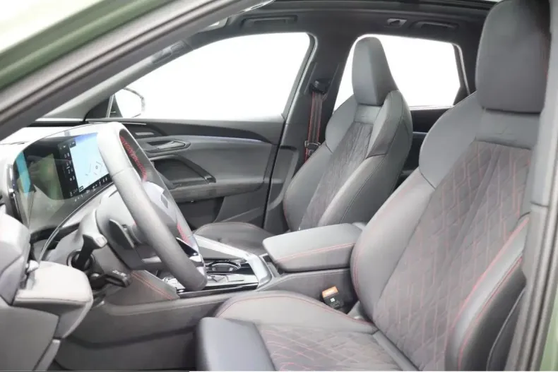 Audi Q5 din 2025 cu 12.881 km - oferta AUD224710 - foto 30