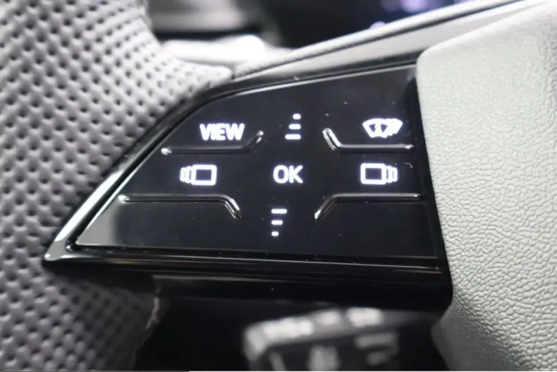 Audi Q5 din 2025 cu 17.376 km - oferta AUD224711 - foto 18