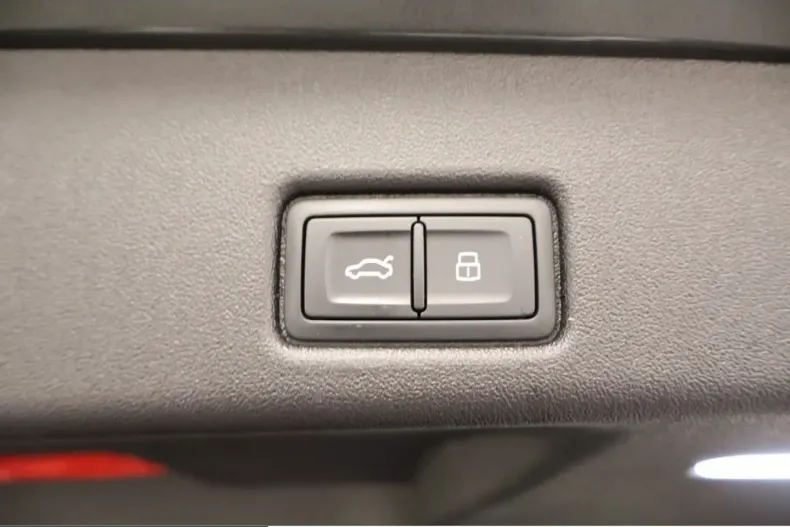 Audi Q5 din 2025 cu 17.376 km - oferta AUD224711 - foto 26