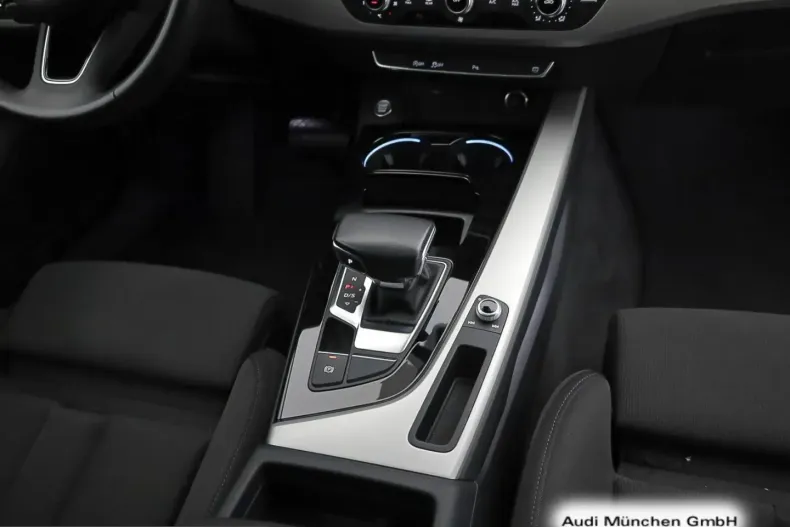 Audi A4 din 2022 cu 45.993 km - oferta AUD224712 - foto 17