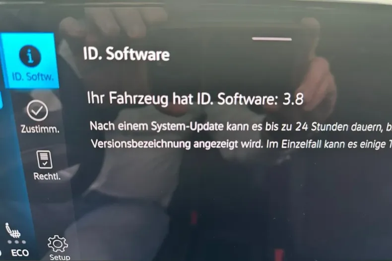 Volkswagen ID.4 din 2022 cu 62.555 km - oferta VOL224714 - foto 20