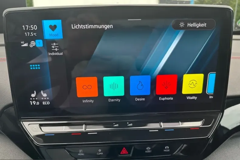Volkswagen ID.4 din 2022 cu 62.555 km - oferta VOL224714 - foto 21