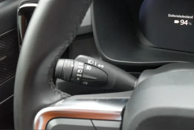 Volvo C40 din 2023 cu 65.994 km - oferta VOL224717 - foto 12