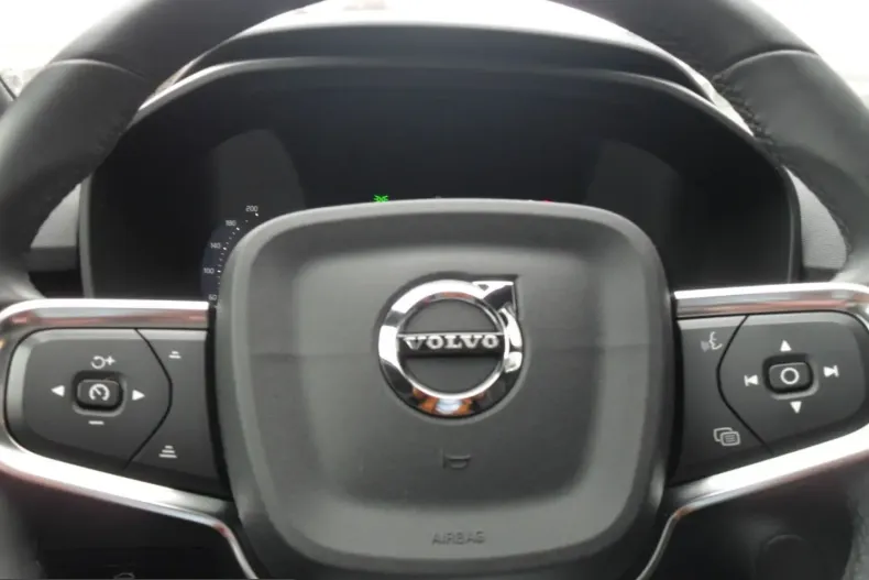 Volvo C40 din 2023 cu 65.994 km - oferta VOL224717 - foto 17