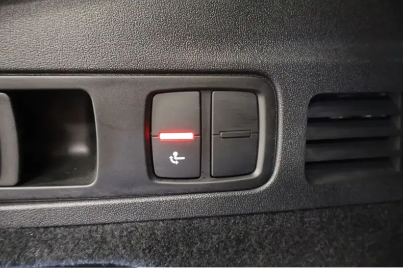 Audi Q5 din 2025 cu 23.113 km - oferta AUD224719 - foto 24