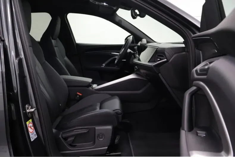 Audi Q5 din 2025 cu 23.113 km - oferta AUD224719 - foto 28