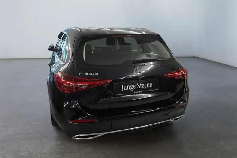Mercedes-Benz C 300 (Clasa C) din 2023 cu 53.659 km - oferta MER224720 - foto 6